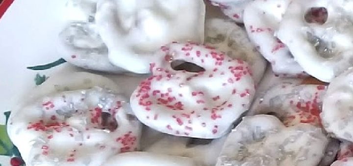how to make almond bark pretzels