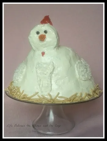 cakes, DIY, birthday, backyard chickens, sweets, chicken cake, dessert, cake decorating