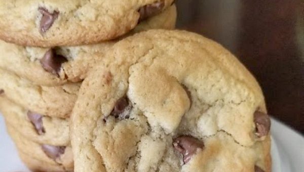 easy soft chocolate chip cookies