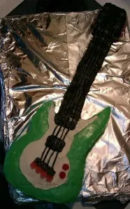 electric guitar cake WM