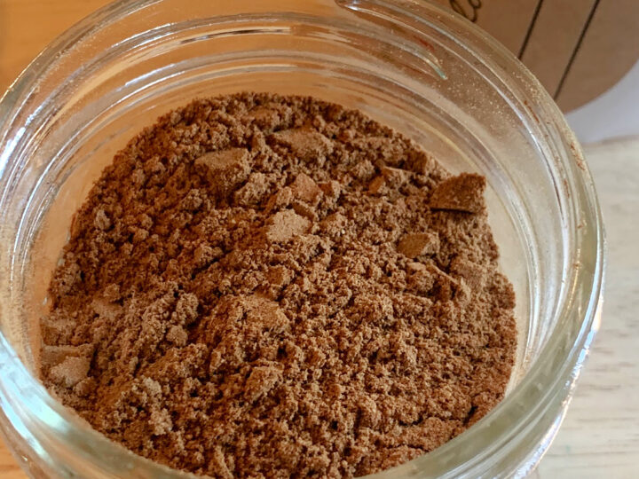 homemade pumpkin pie spice in mason jar